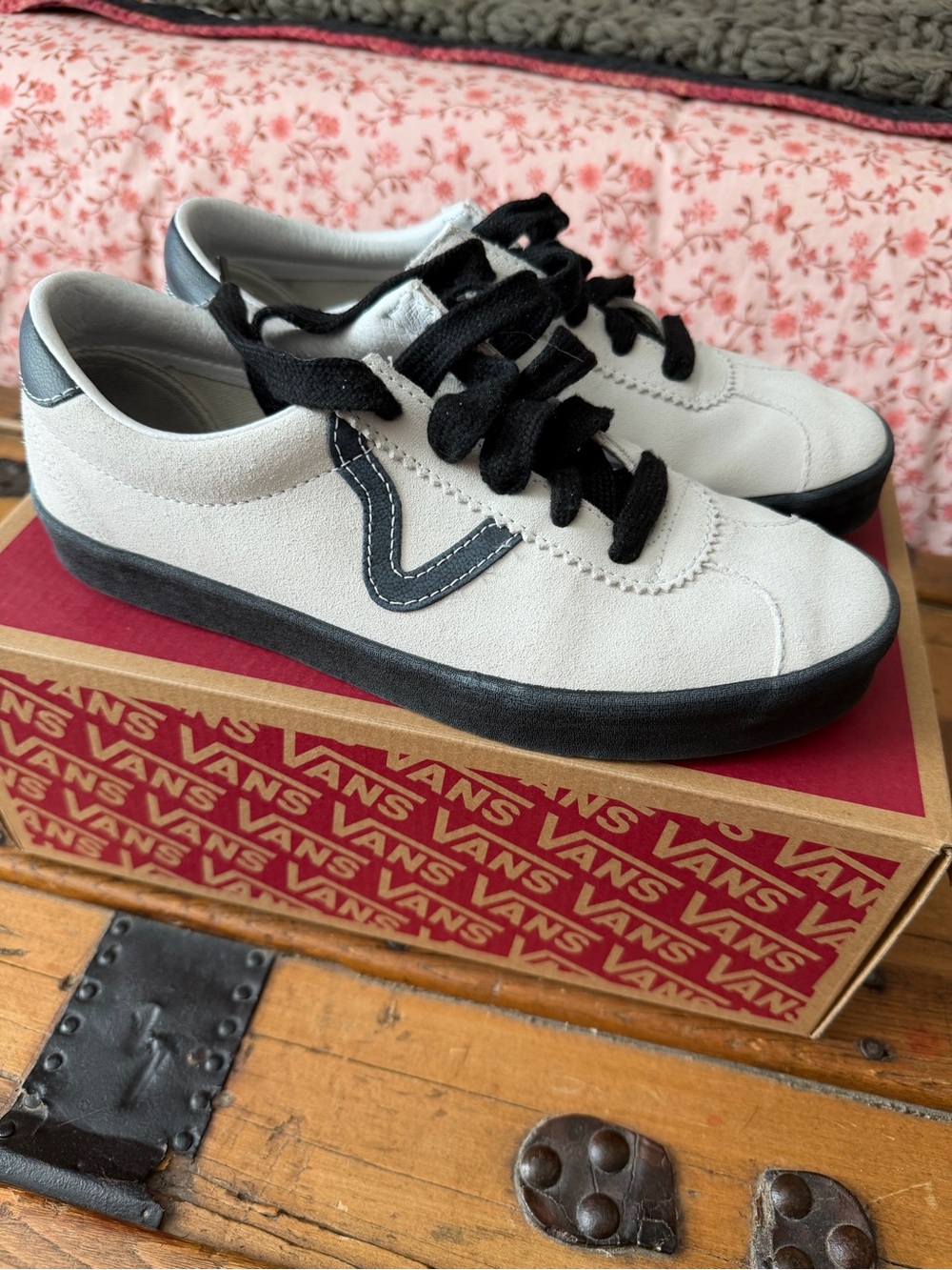 New in Box Vans Sport Lows